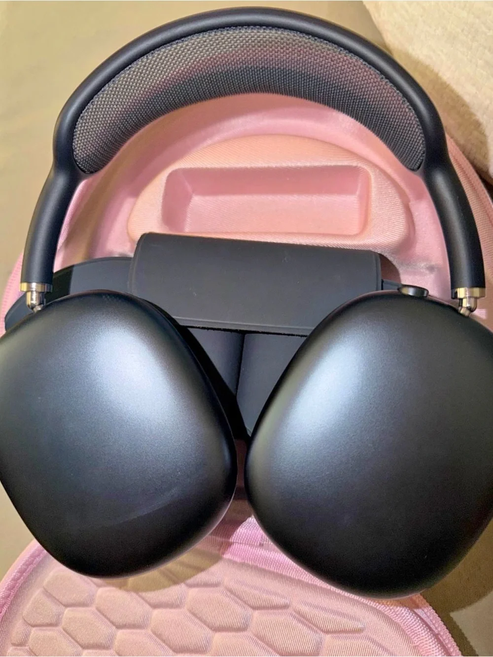 Apple Over-Ear Wireless Headphones - Black with Pink Case